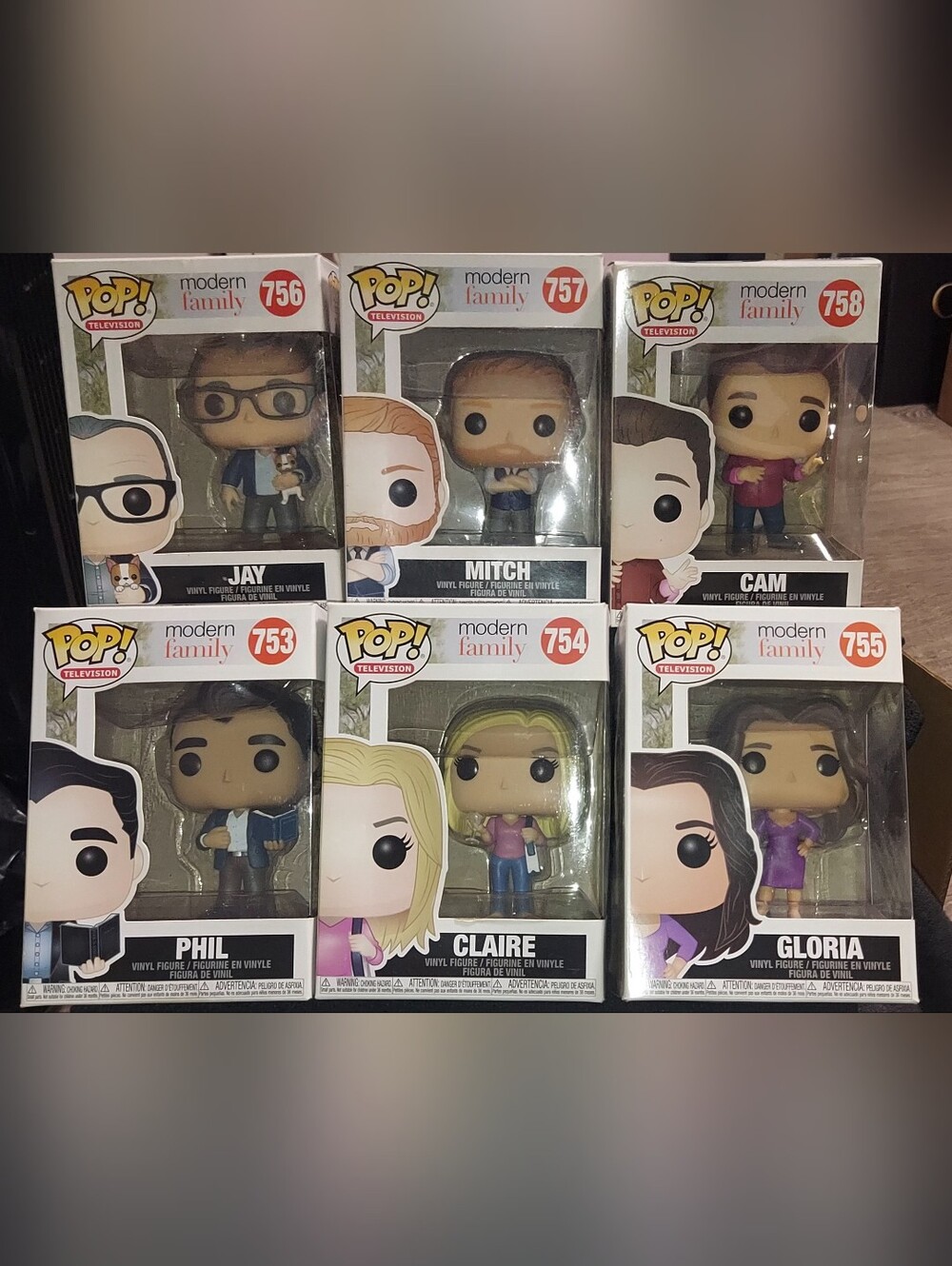 Funko Pop! Modern Family Complete Main Cast Set(6 Figures) -Vaulted & New in Box